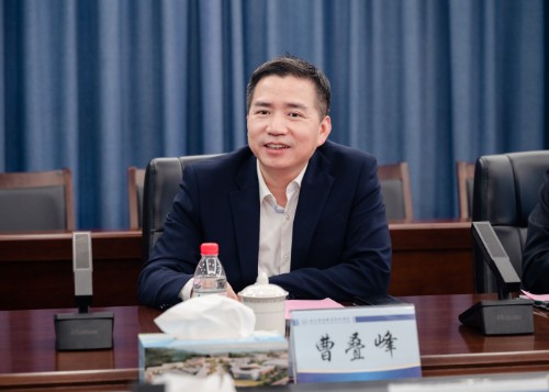 曹体育体育训练营.jpg