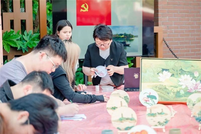 德信竞技平台图片