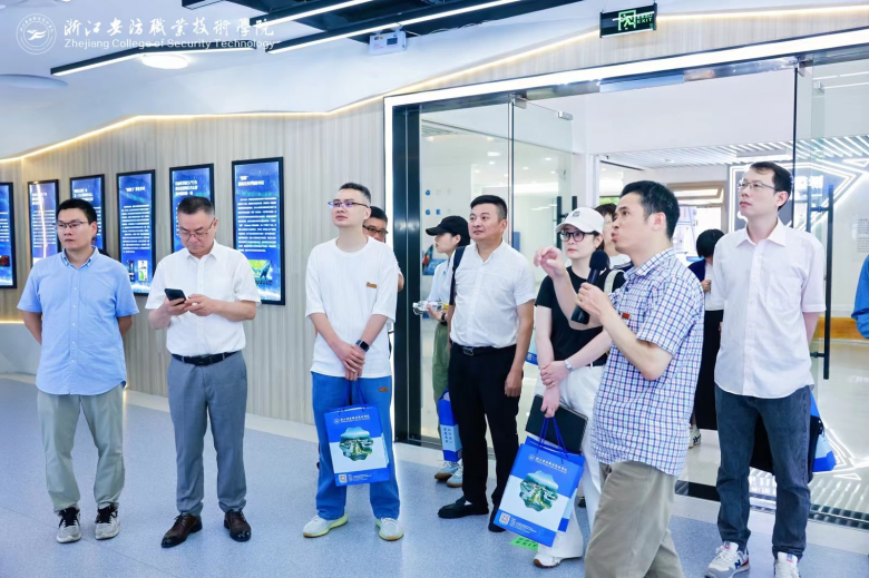 德信竞技欧冠直播图片