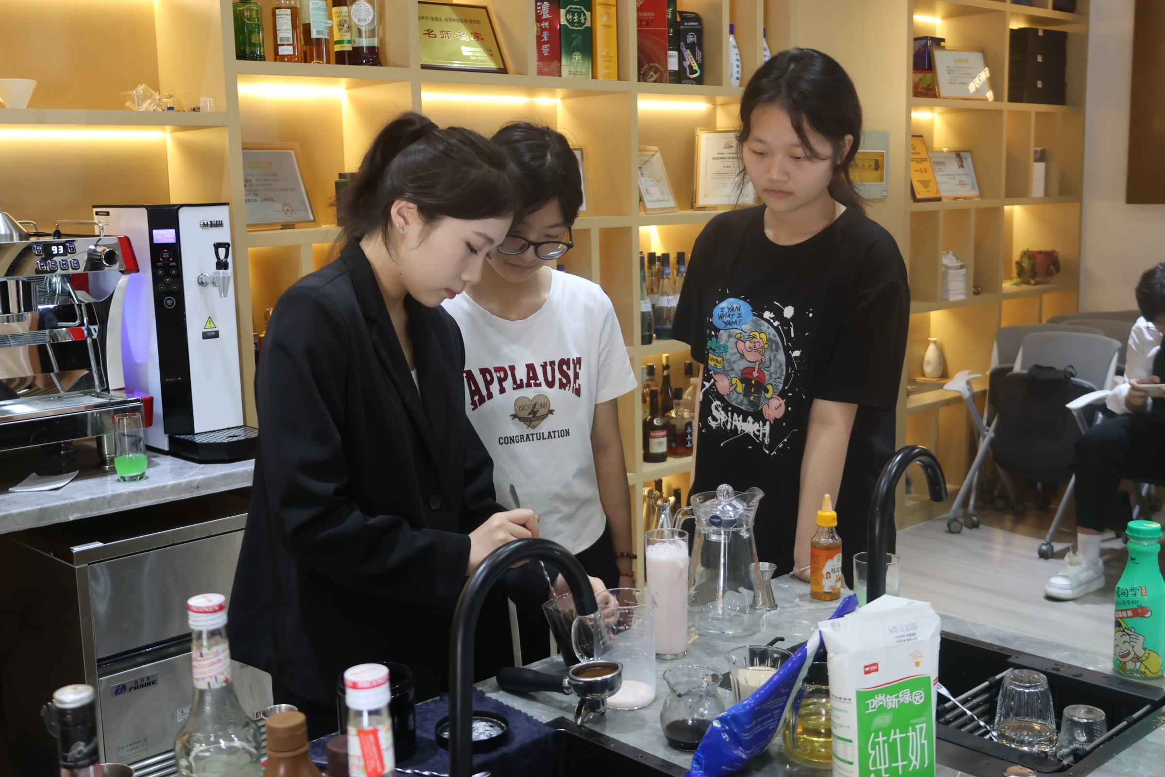 体育会员们规划德信竞技生活