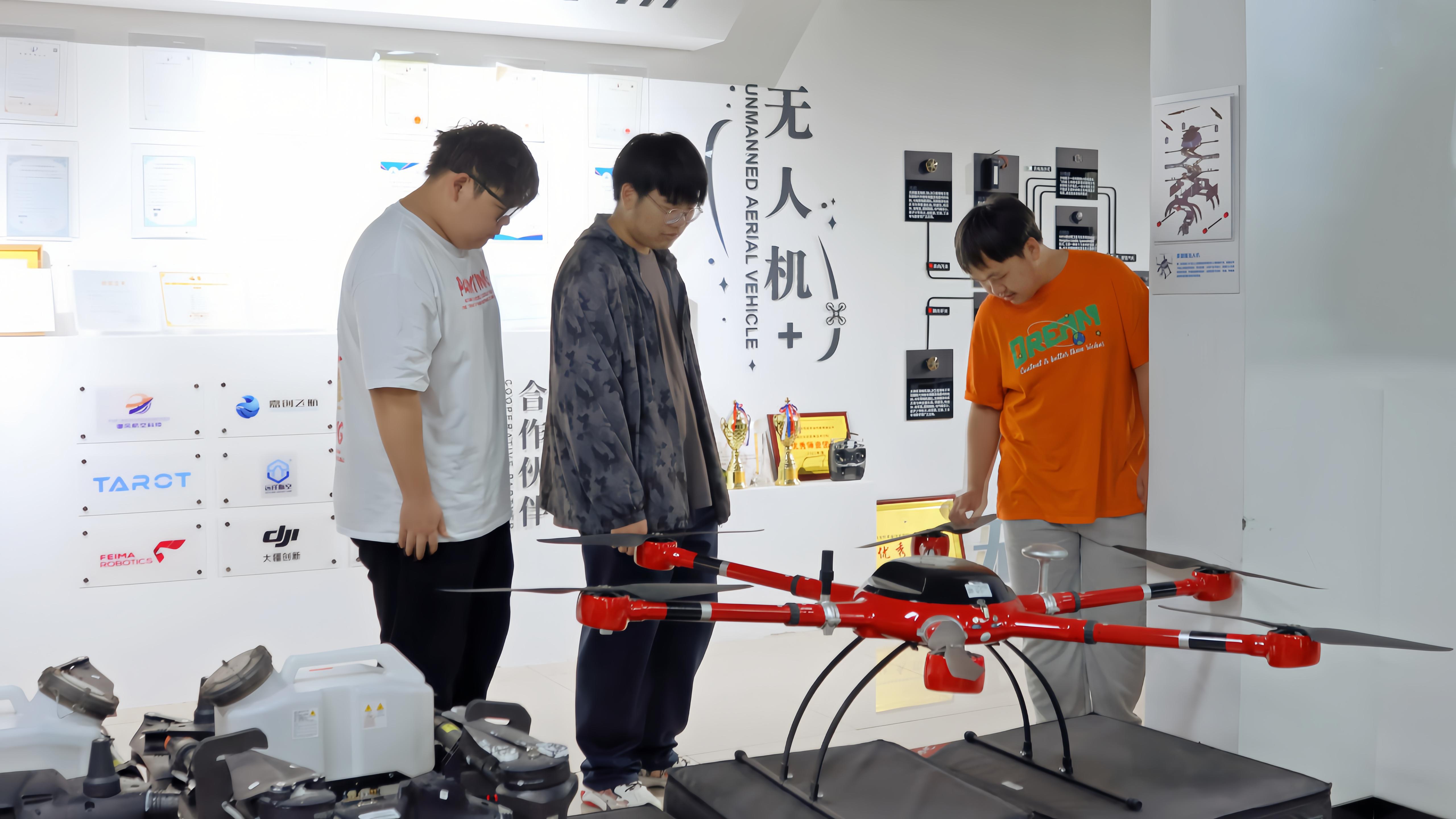 德信竞技客户端图片