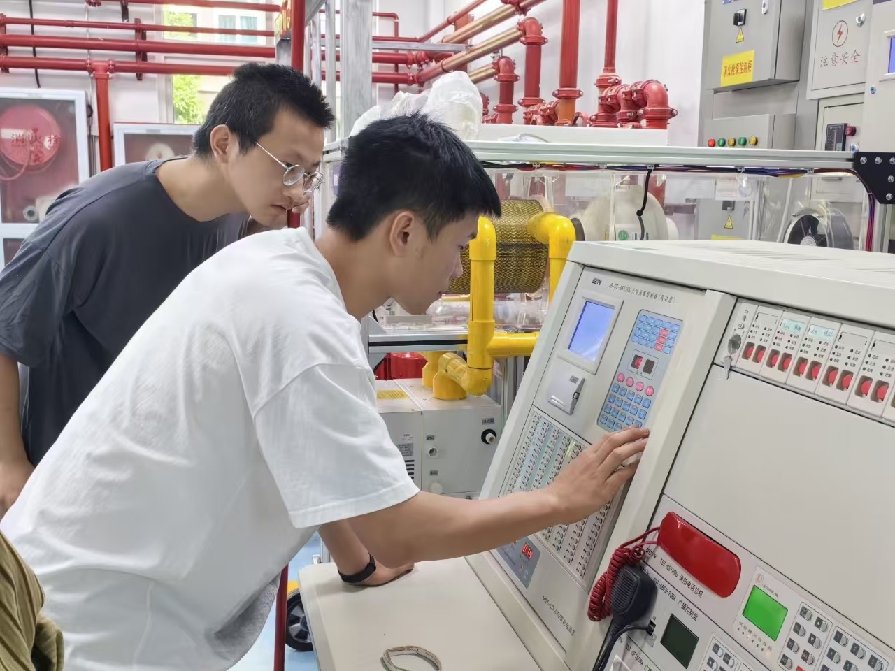 德信竞技客户端图片